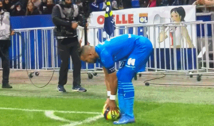 TES官方：队内打野选手Kanavi正式离队