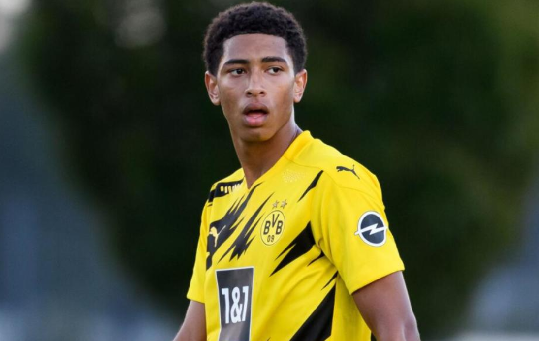 弗赖堡门将阿图博卢：诺伊尔是最伟大门将，他改变了这项运动（弗赖堡门将阿图博卢：诺伊尔是史上最佳门将，重塑了这项运动）