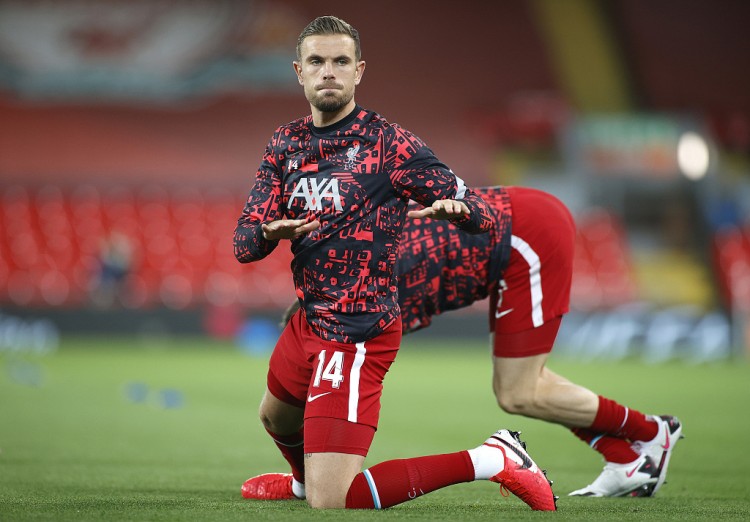 罗伯逊：我们所有人都低于上赛季的标准，萨拉赫也包括在内