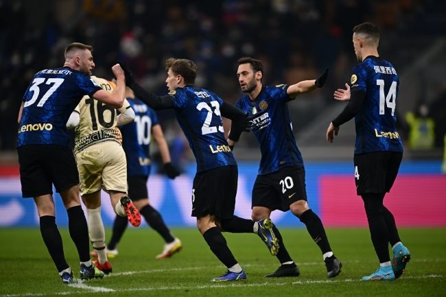 米体：维卡里奥已经决定重返意甲，但去国米可能有点困难