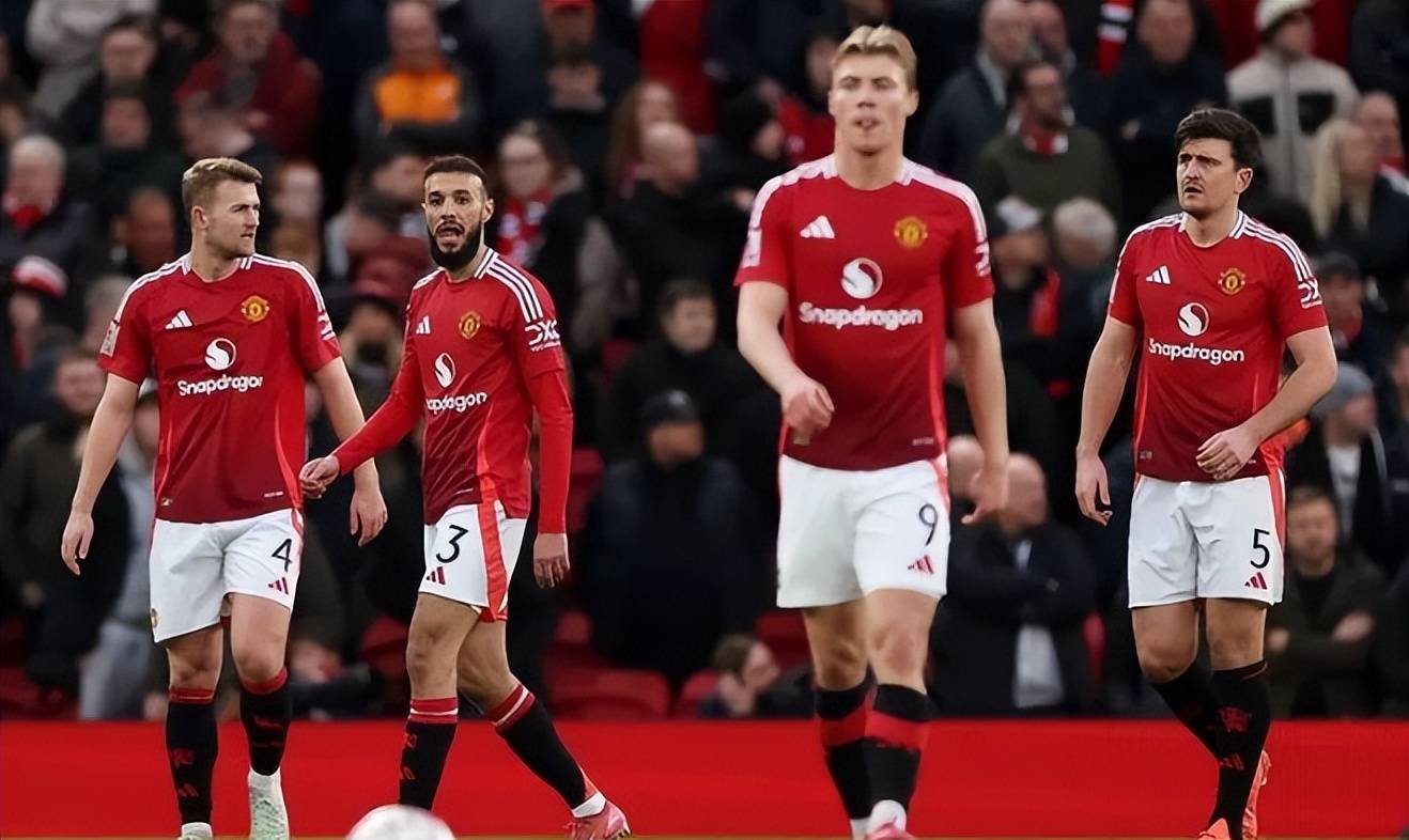 罗马诺：曼联已告知莱比锡准备正式报价谢什科