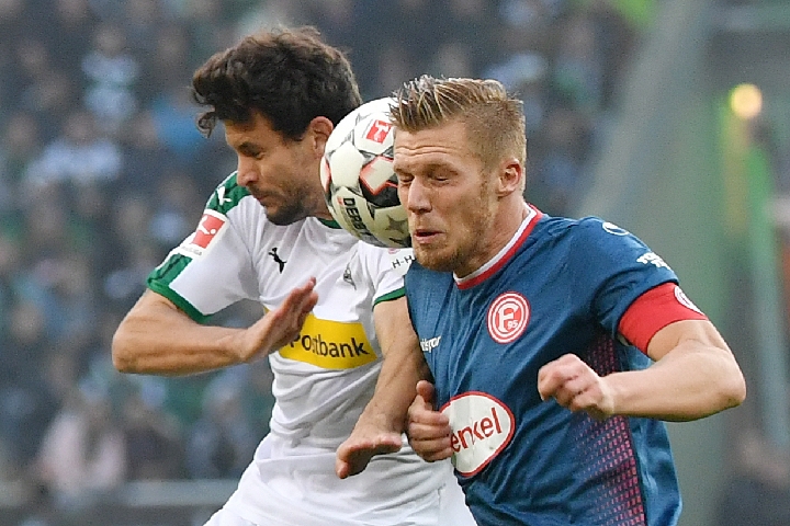 爱德华兹44分创赛季得分新高，单节19分+准绝平拯救球队