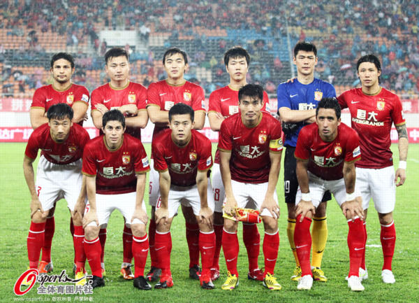 凯尔：我完全没有想把法比奥-席尔瓦送走的想法，他会留下（凯尔：从未考虑送走法比奥-席尔瓦，他将继续留队）