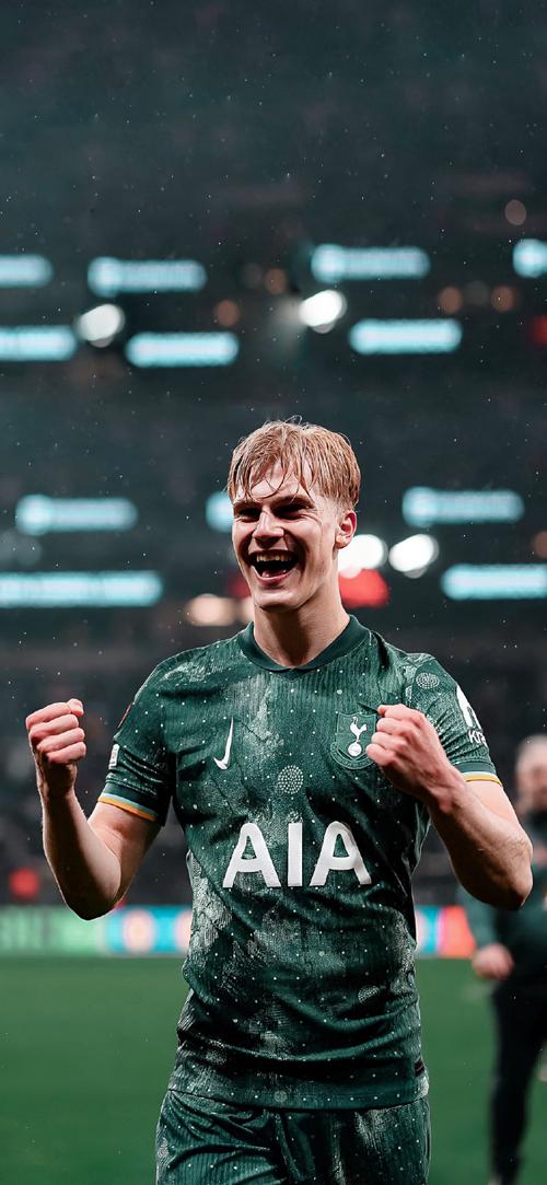 欧冠最年轻出场前10：道曼、穆科科、亚马尔前3，谢尔基第5（欧冠最年轻出场TOP10：道曼、穆科科、亚马尔包揽前三，谢尔基位列第5）