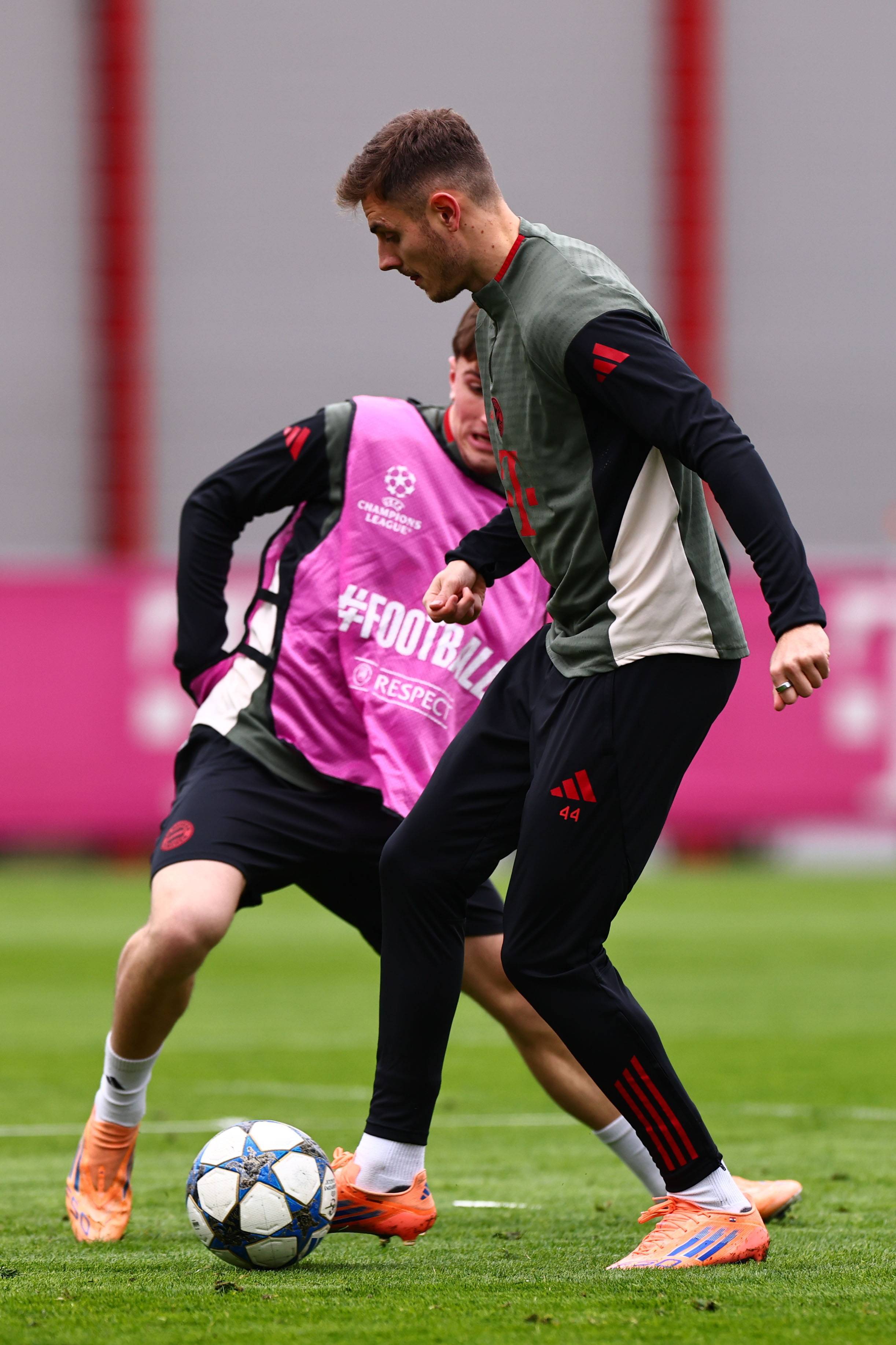 塞尔吉尼奥：亚冠无弱队都是精英，国安好好努力将下赛季踢好（塞尔吉尼奥：亚冠无弱旅皆精英，国安需努力打好下赛季）