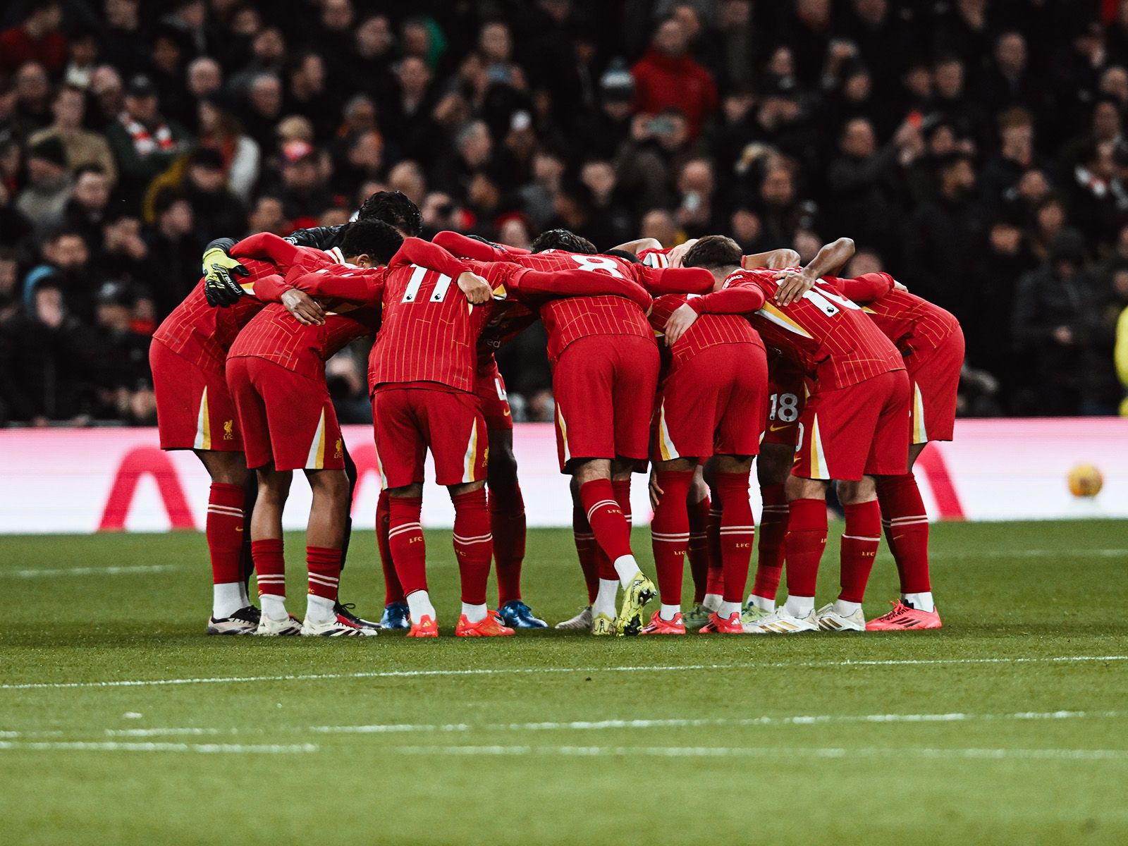 陈威vs柔佛新山半场数据：贡献5次扑救，评分暂为全场最高