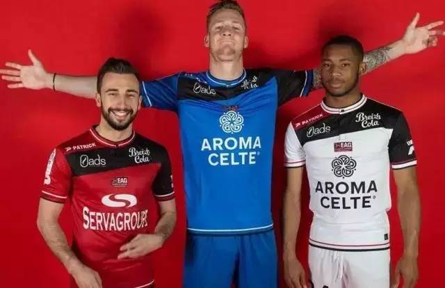 利物浦确认不放走萨拉赫，他将继续留在球队，尽管表现不佳。