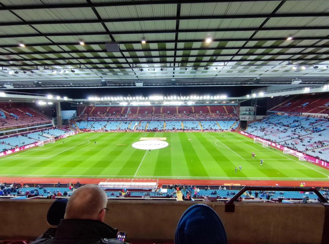 U15联赛15天内踢7场，英超代表：这种踢法，风险大于回报（U15联赛两周踢7场，英超代表：风险胜于收益）