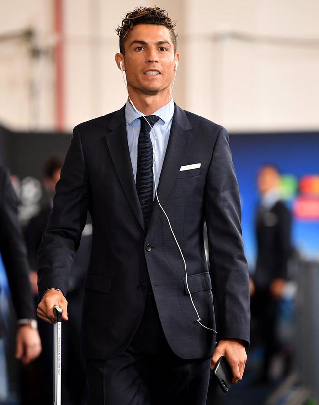 足球英超官方公布争议判罚复盘（英超官方发布争议判罚复盘报告）